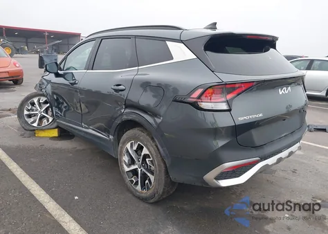 2024 Kia Sportage Hybrid Ex z USA, uszkodzony, nr VIN KNDPVCDG5R7145158